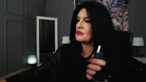 Dom Melisa online show from 11-22-25, 09:47