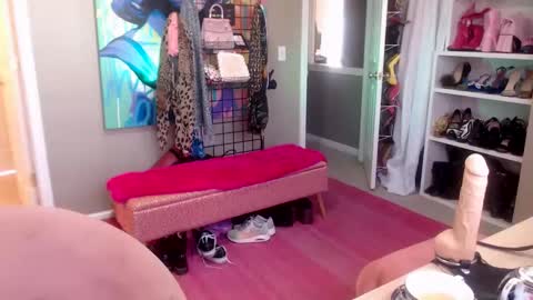 DommeTomorrow online show from 01-27-25, 05:37