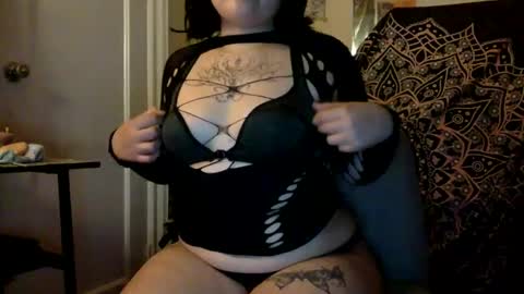 DomVexxx online show from 10-22-25, 02:34