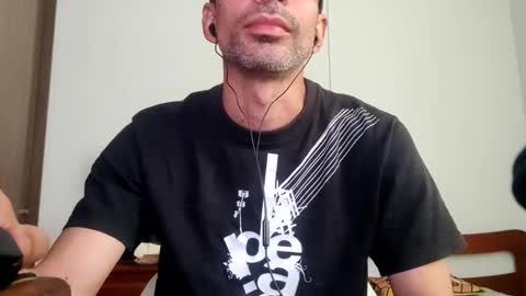 Snapshot of don__chi chatting on 12-08-24, 10:36 don__chi online show from 12-08-24, 10:36