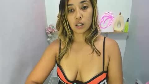 dona_tella online show from 04-19-26, 06:10