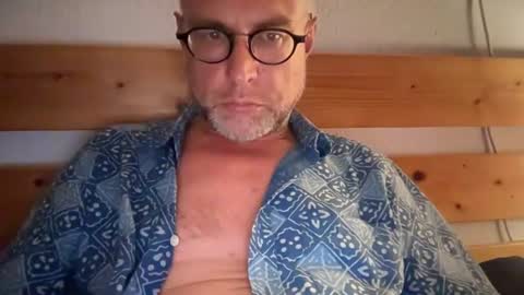 Snapshot of dondadel chatting on 08-04-26, 06:54 dondadel online show from 08-04-26, 06:54