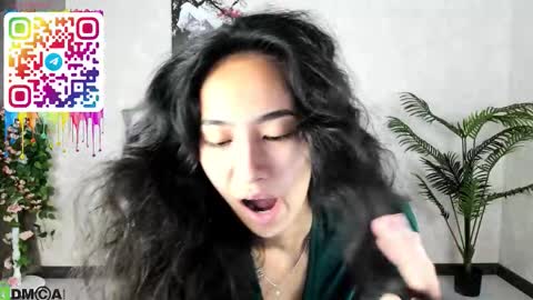 Aura online show from 09-14-25, 03:49