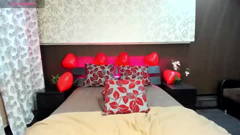 Snapshot of donnaaa_evans chatting on 02-17-25, 03:04 Donna On GMT2 Mon-Fri 3-9 AM online show from 02-17-25, 03:04