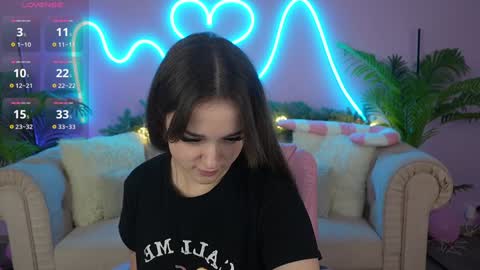 DONNA online show from 12-18-24, 06:43