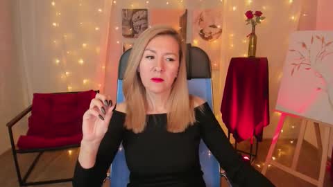 Donna online show from 02-18-26, 06:48