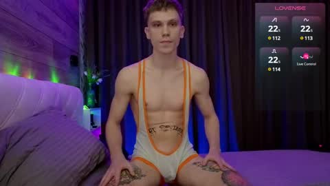 Snapshot of donnikon chatting on 01-10-25, 07:00 Nikon online show from 01-10-25, 07:00