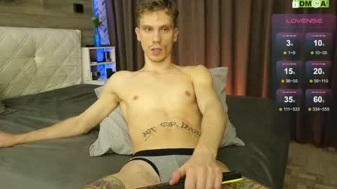 Snapshot of donnikon chatting on 11-22-25, 08:19 Nikon online show from 11-22-25, 08:19