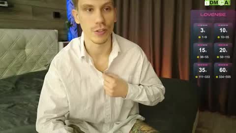 Snapshot of donnikon chatting on 11-23-25, 07:24 Nikon online show from 11-23-25, 07:24