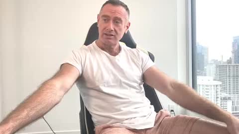 Donny online show from 10-13-25, 03:01