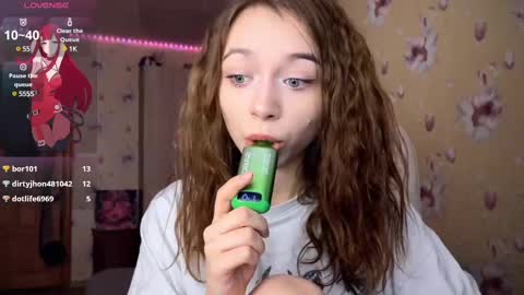 Snapshot of dontoke_ chatting on 02-11-25, 03:29 Nicole online show from 02-11-25, 03:29