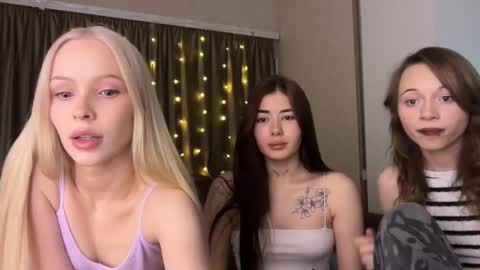 Nicole online show from 02-08-26, 08:56