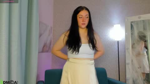 Dora EXOMI online show from 10-25-25, 01:13