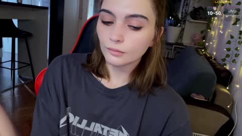 Alice online show from 01-05-25, 10:53