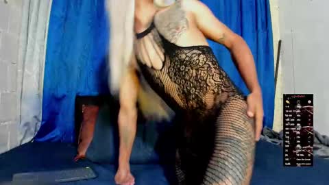 Nicolle online show from 10-08-25, 07:55