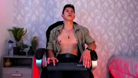 dorian_mystery online show from 12-17-24, 04:34