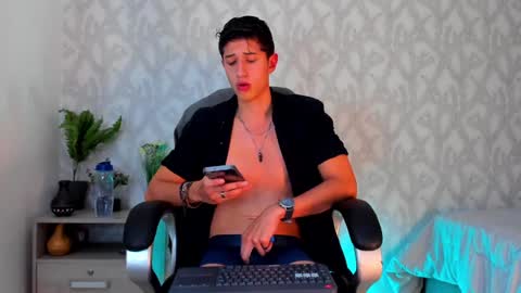 dorian_mystery online show from 01-18-25, 08:31