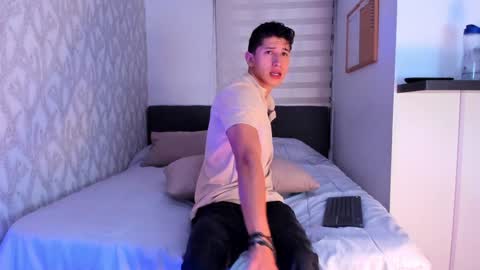 dorian_mystery online show from 02-04-25, 08:46