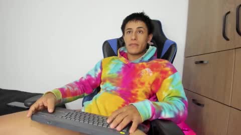 dorman_boy online show from 11-23-25, 08:25