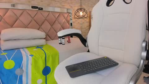 Snapshot of dorothy_vegga chatting on 01-14-25, 06:34 DOROTHY online show from 01-14-25, 06:34