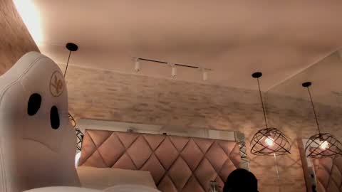 Snapshot of dorothy_vegga chatting on 02-21-25, 05:35 DOROTHY online show from 02-21-25, 05:35