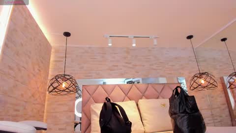 Snapshot of dorothy_vegga chatting on 02-25-25, 02:58 DOROTHY online show from 02-25-25, 02:58