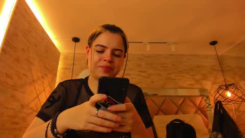 Snapshot of dorothy_vegga chatting on 02-28-25, 03:04 DOROTHY online show from 02-28-25, 03:04