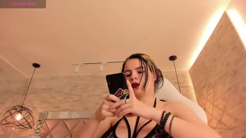 Snapshot of dorothy_vegga chatting on 03-11-25, 03:48 DOROTHY online show from 03-11-25, 03:48