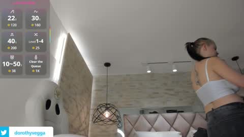 Snapshot of dorothy_vegga chatting on 09-17-25, 03:52 DOROTHY online show from 09-17-25, 03:52