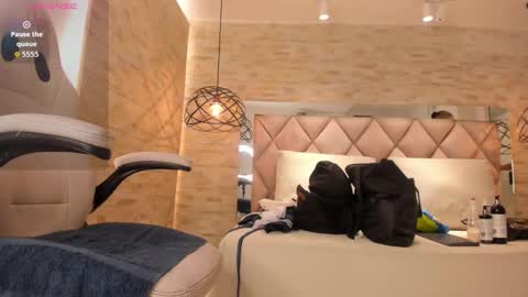 Snapshot of dorothy_vegga chatting on 10-03-25, 03:36 DOROTHY online show from 10-03-25, 03:36