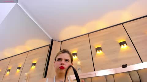 Snapshot of dorothy_vegga chatting on 12-03-25, 04:09 DOROTHY online show from 12-03-25, 04:09