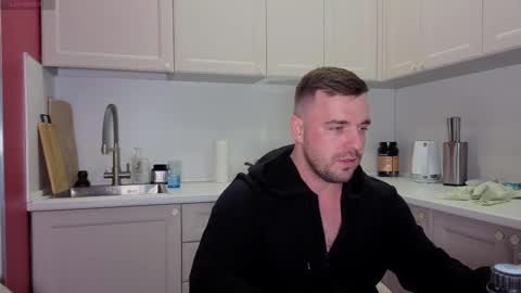 Sasha online show from 09-21-25, 05:03