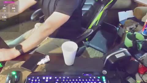 Snapshot of dotyoureyezez chatting on 01-24-25, 09:58 DotYourEyezez online show from 01-24-25, 09:58