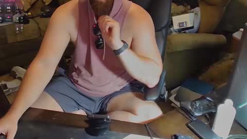 Snapshot of dotyoureyezez chatting on 10-28-25, 06:43 DotYourEyezez online show from 10-28-25, 06:43