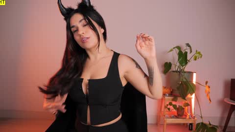 Snapshot of doubedeesarai chatting on 11-01-25, 01:29 Sara online show from 11-01-25, 01:29