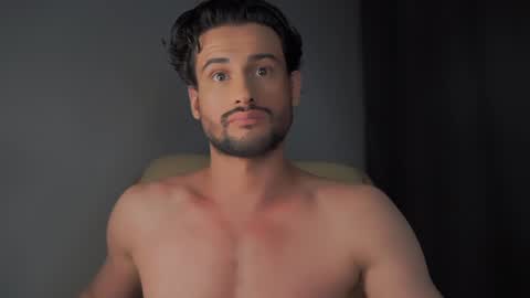 Keen online show from 12-18-24, 05:42