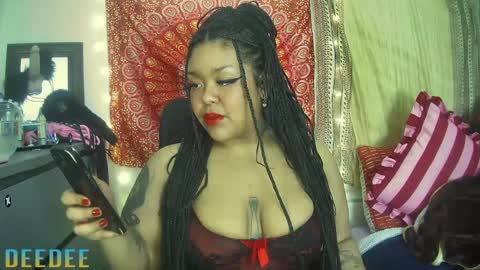 DeeDee online show from 02-16-25, 11:27