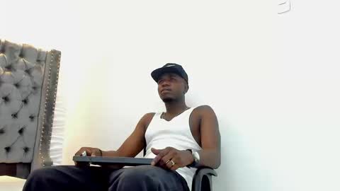 DOUGLAS online show from 09-20-25, 01:01