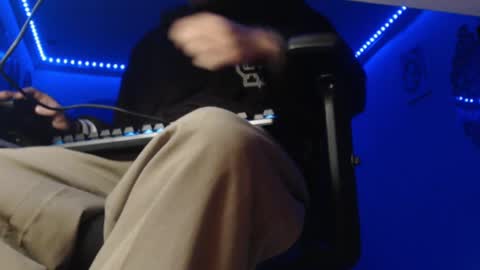 douglas_drake online show from 02-19-25, 04:01