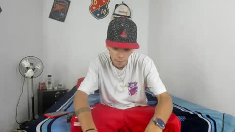 douglas_gallegos online show from 01-11-25, 06:54