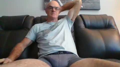 doum1122 online show from 12-05-24, 01:06