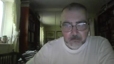 doxoebloke68 online show from 10-03-25, 12:02