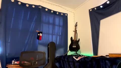 MrPirated online show from 01-22-25, 05:59