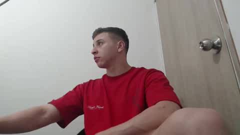 draco_boy2000 online show from 11-20-25, 10:42