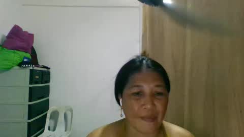 Snapshot of dragonlady402 chatting on 02-17-26, 06:43 Dragon Lady online show from 02-17-26, 06:43