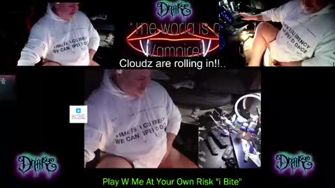 Snapshot of drake_r_darkrose chatting on 09-10-25, 12:27 Drake D Vamp aka Drake DarkRose online show from 09-10-25, 12:27