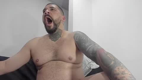 Snapshot of drake_white1 chatting on 12-03-24, 06:26 drake whitee Independent Model online show from 12-03-24, 06:26