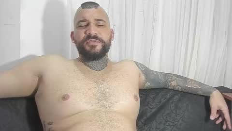 Snapshot of drake_white1 chatting on 02-04-25, 03:44 drake whitee Independent Model online show from 02-04-25, 03:44