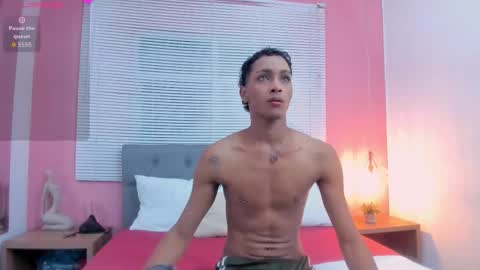 Snapshot of drako_18 chatting on 02-25-26, 02:43 Drako online show from 02-25-26, 02:43