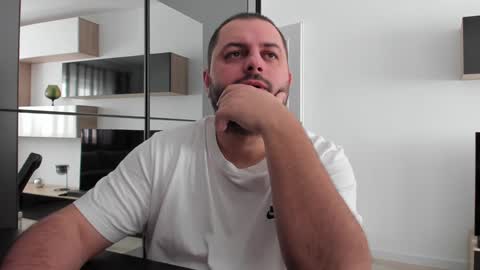 Snapshot of draven_a chatting on 01-08-25, 09:21 Draven A online show from 01-08-25, 09:21